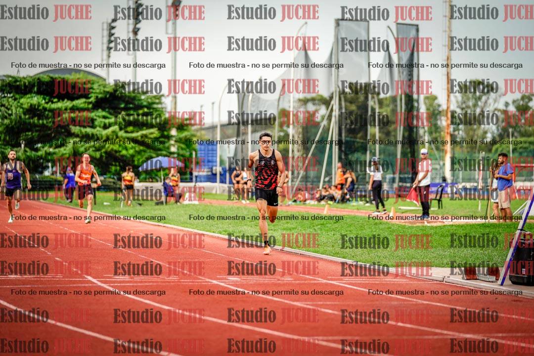 Fotos de los 400 m llanos de varones