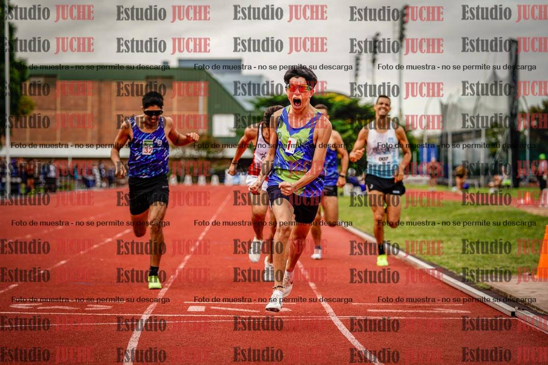 Fotos de los 800 m de varones