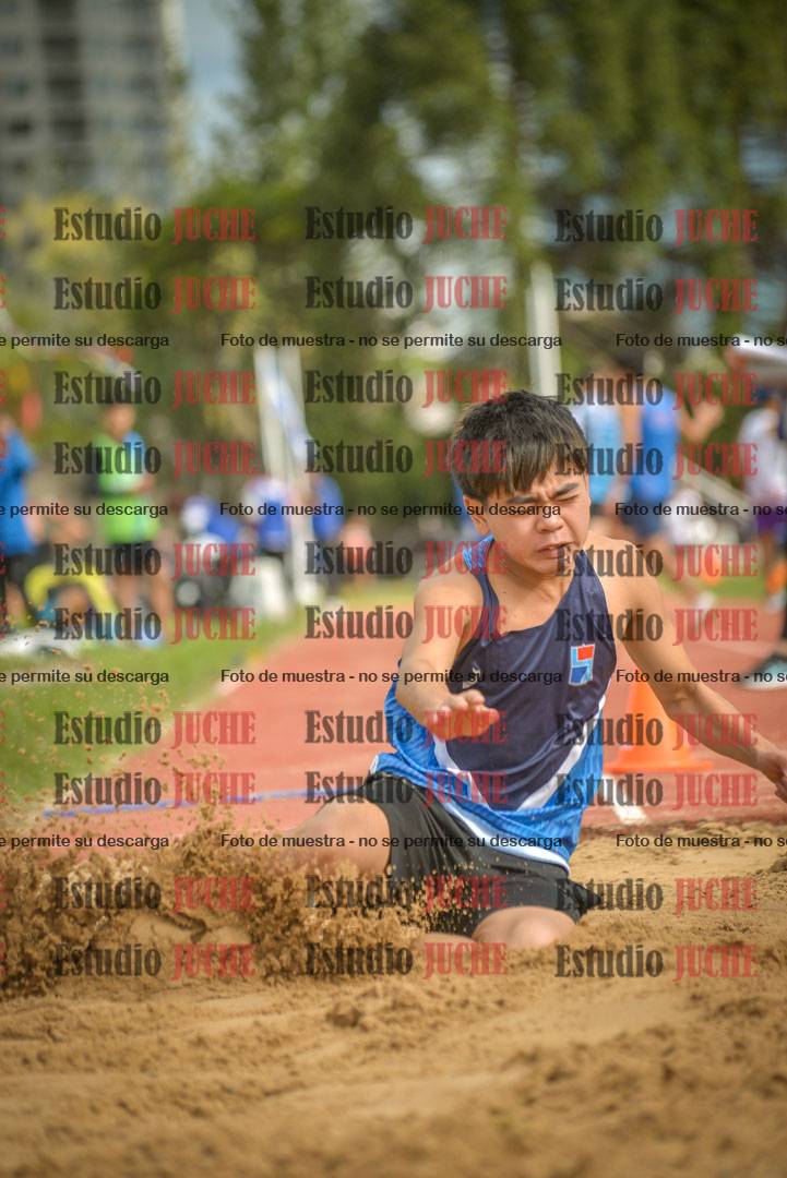 Fotos del salto en largo - varones U16