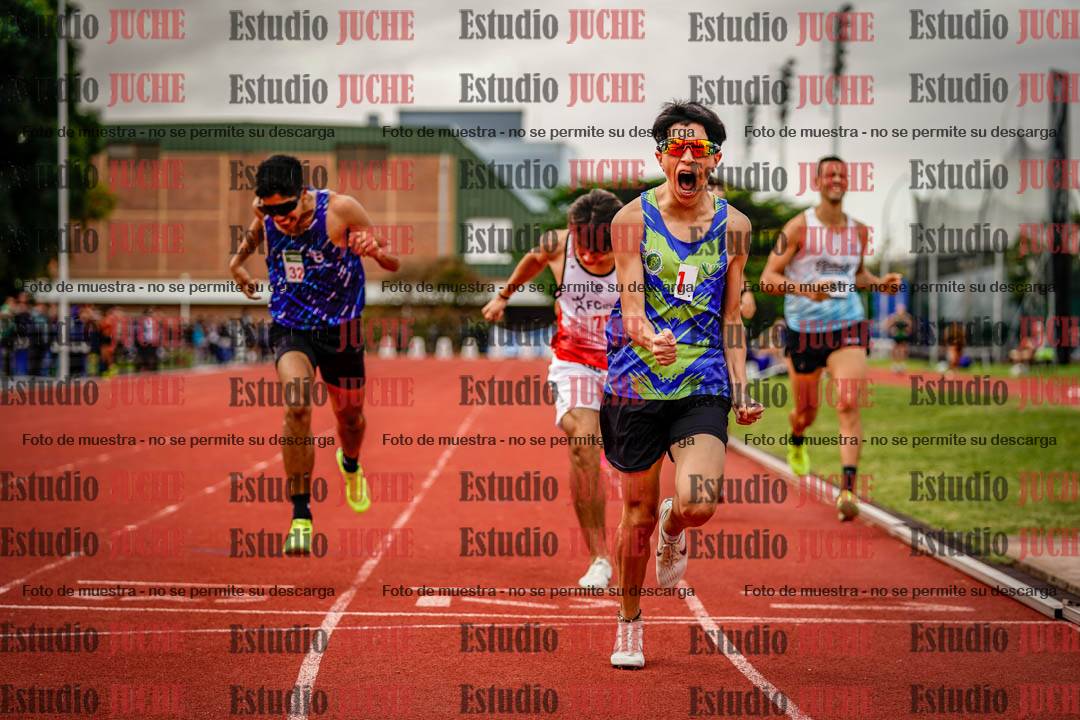 Fotos de los 800 m de varones