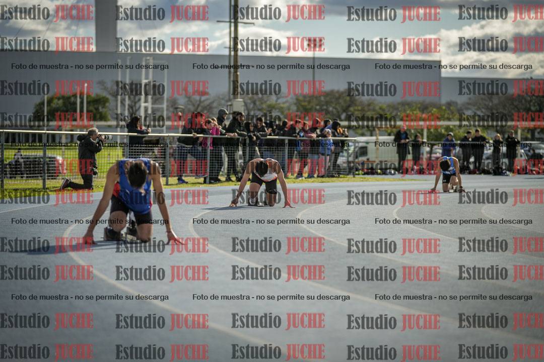 Fotos de las postas 4x400 m llanos de varones