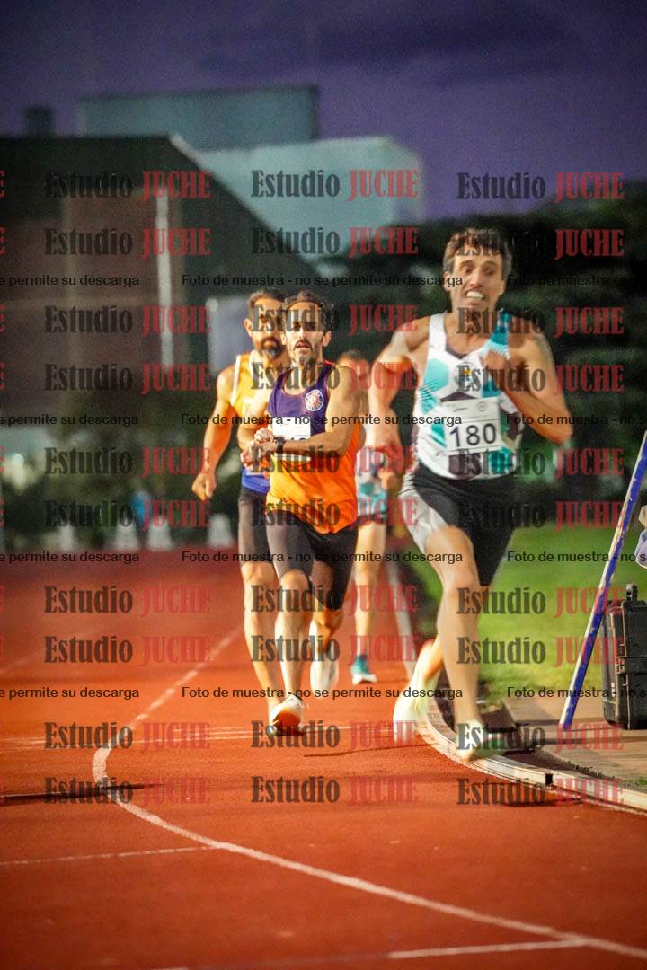 Fotos de los 1500 m llanos de varones