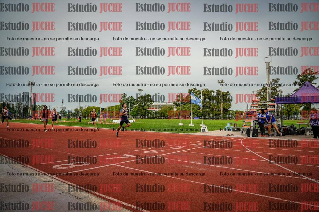 Fotos de los 400 m llanos de varones