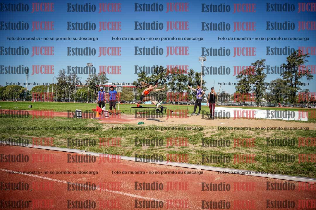 Fotos de los 600 m llanos de varones
