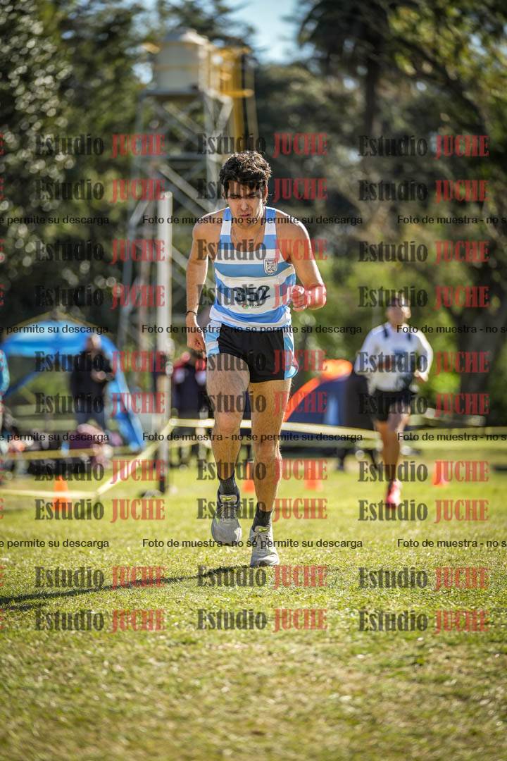 Fotos de la llegada del cross de 8000 m