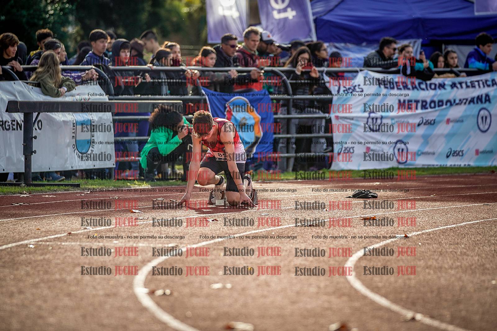Fotos de los 400 m con vallas de varones