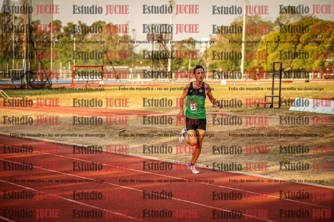 Fotos de los 5000 m llanos de mujeres y varones