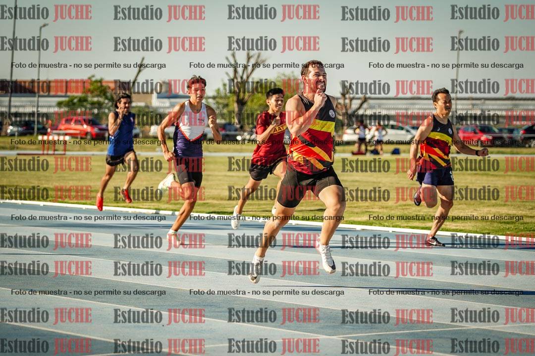 Fotos de los 400 m llanos de varones