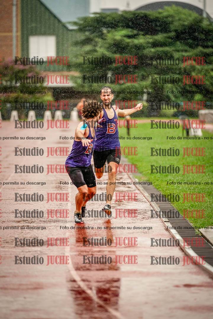 Fotos de las postas 4x400 m de varones