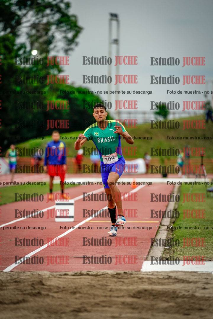 Fotos del salto triple de varones - FINAL
