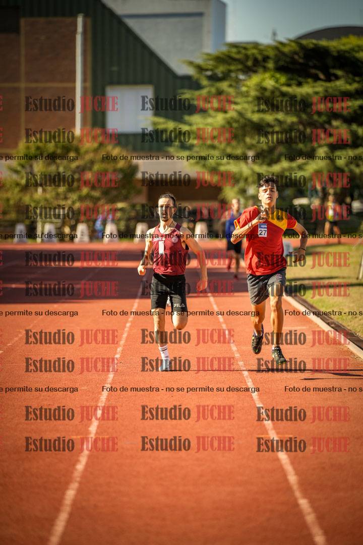 Fotos de los 800 m llanos de varones