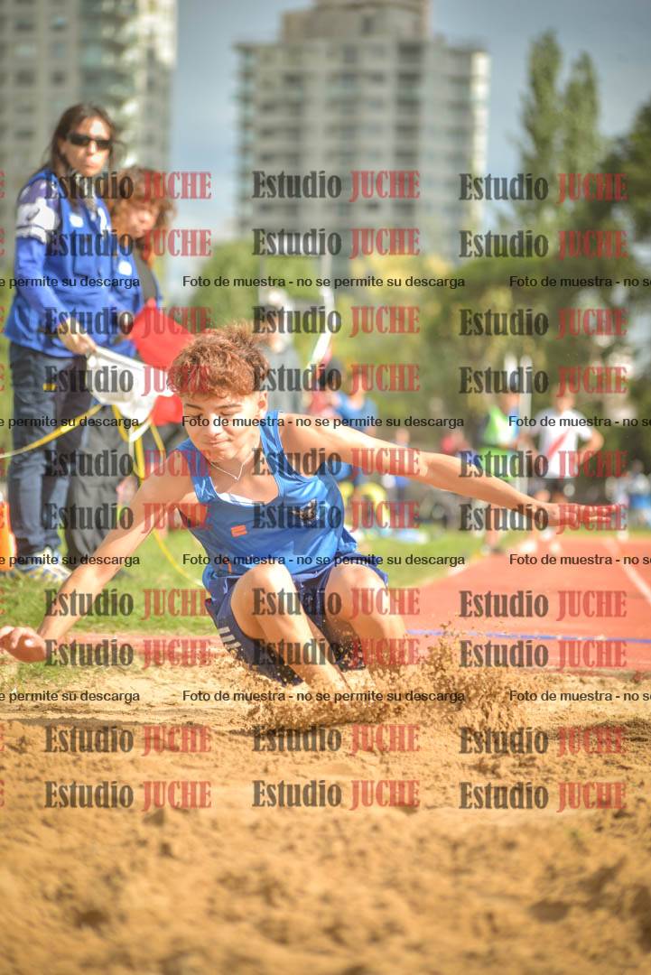 Fotos del salto en largo - varones U16