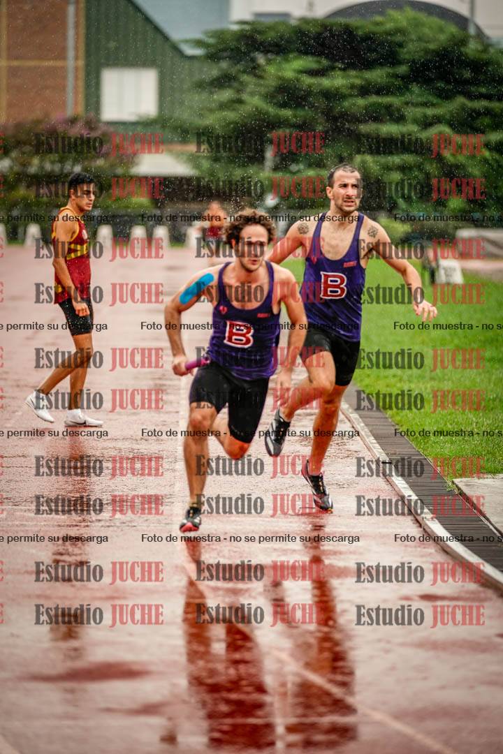 Fotos de las postas 4x400 m de varones
