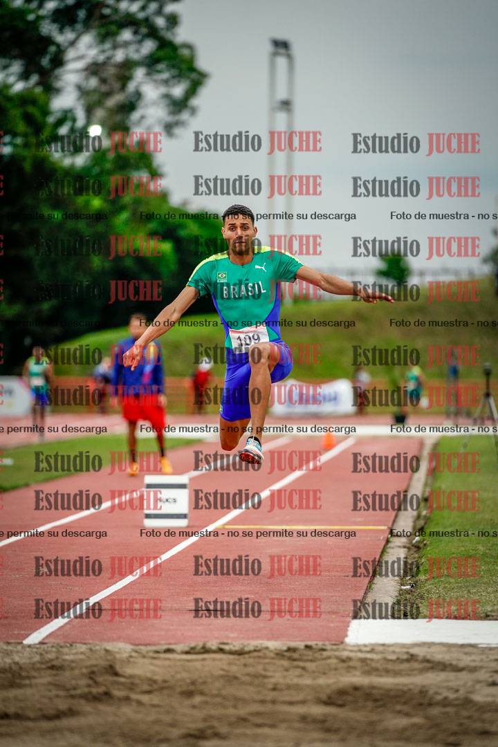 Fotos del salto triple de varones - FINAL
