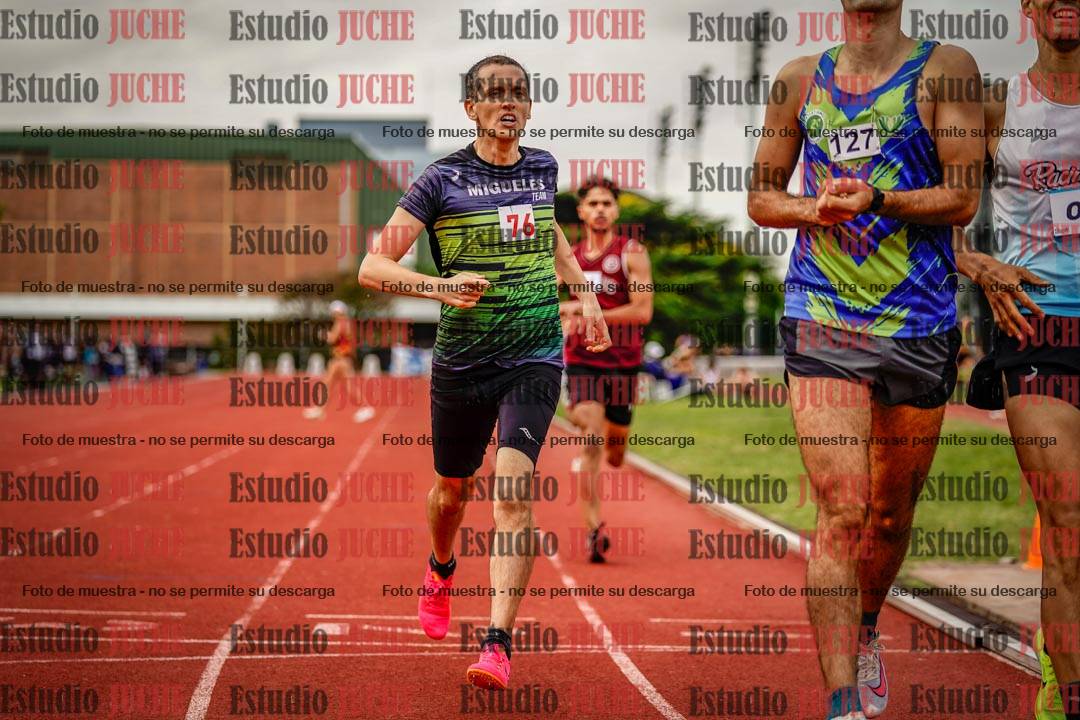 Fotos de los 800 m de varones