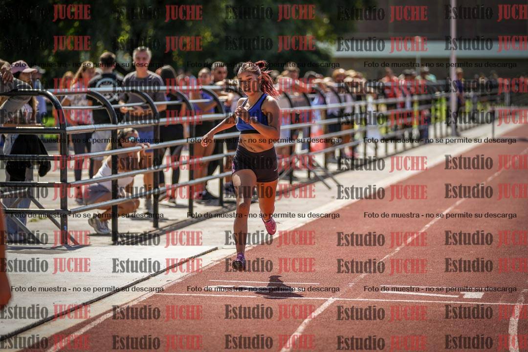 Fotos de los 400 m con vallas de mujeres