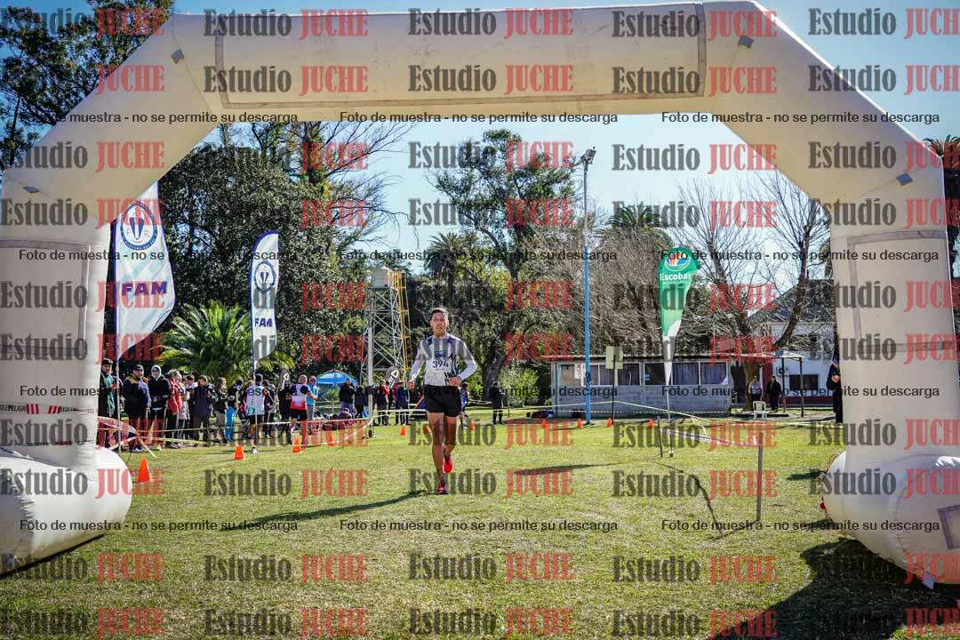 Fotos de la llegada del cross de 8000 m