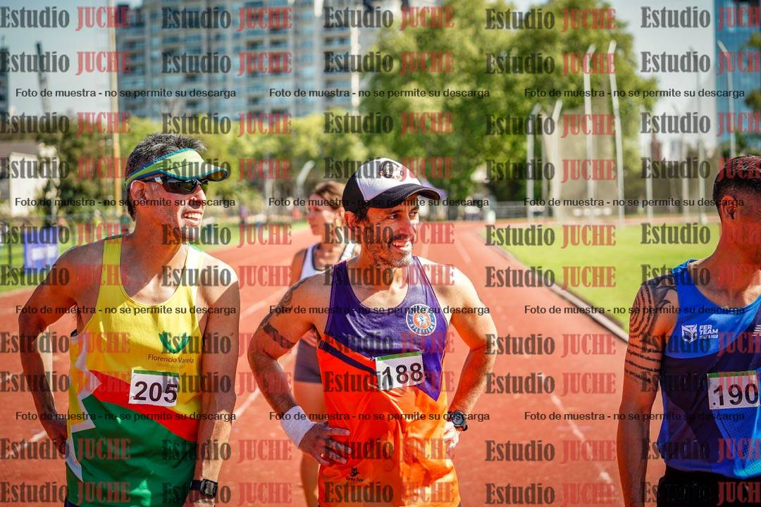 Fotos de los 5000 m llanos de mujeres y varones