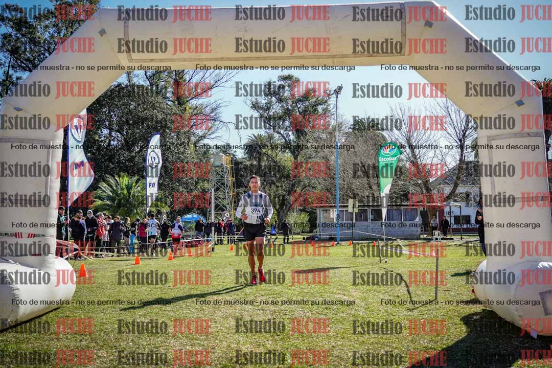 Fotos de la llegada del cross de 8000 m