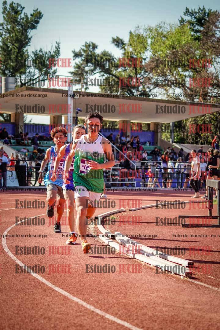 Fotos de los 600 m llanos de varones