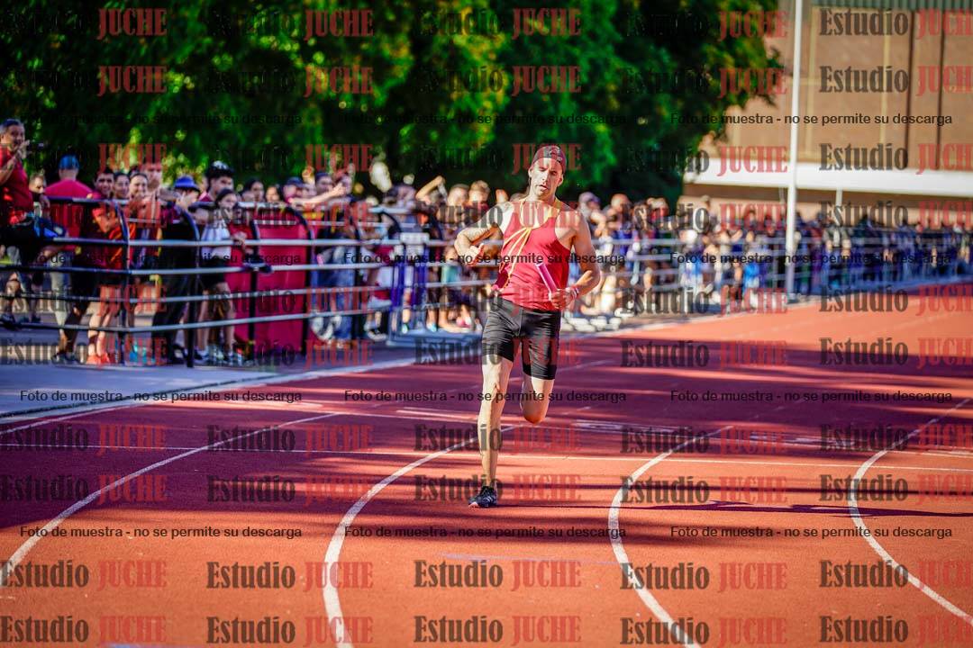 Fotos de las postas 4x100 m de varones