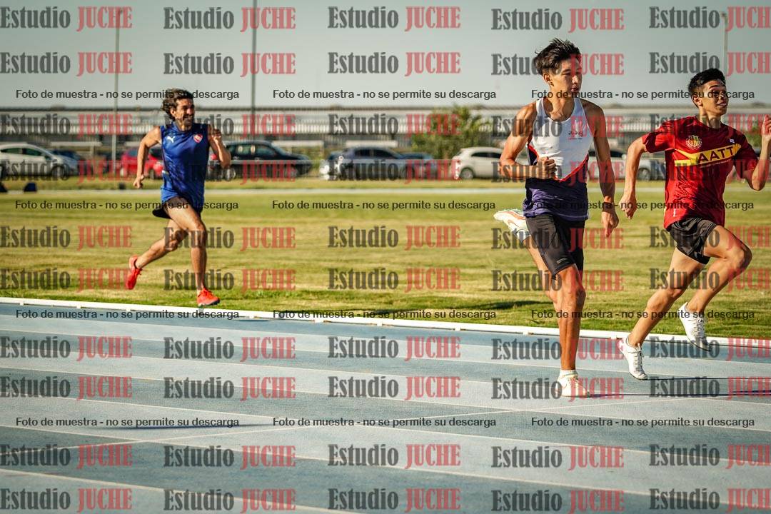Fotos de los 400 m llanos de varones