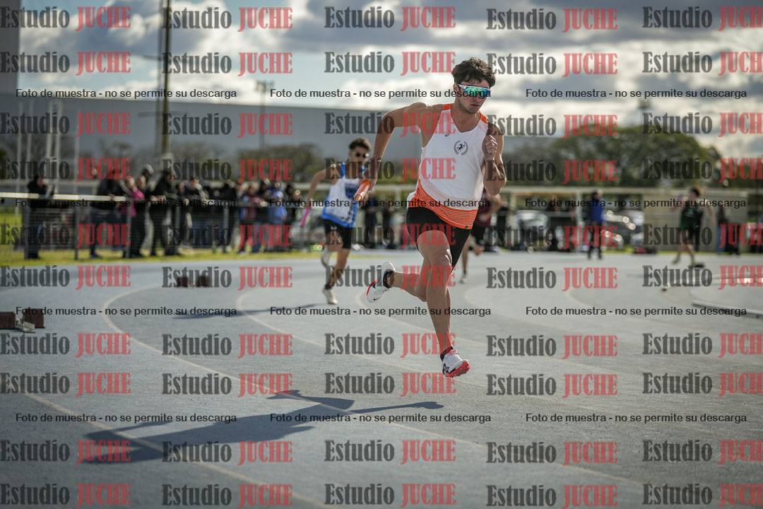 Fotos de las postas 4x400 m llanos de varones