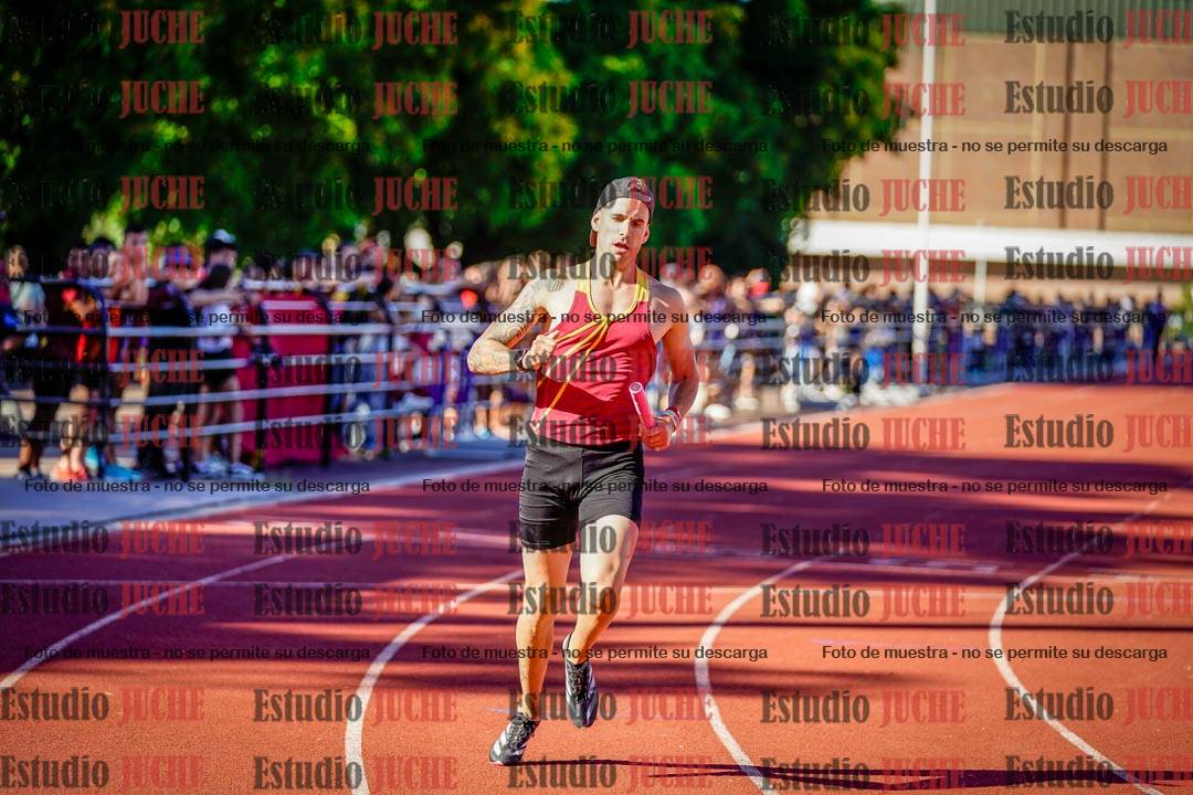 Fotos de las postas 4x100 m de varones