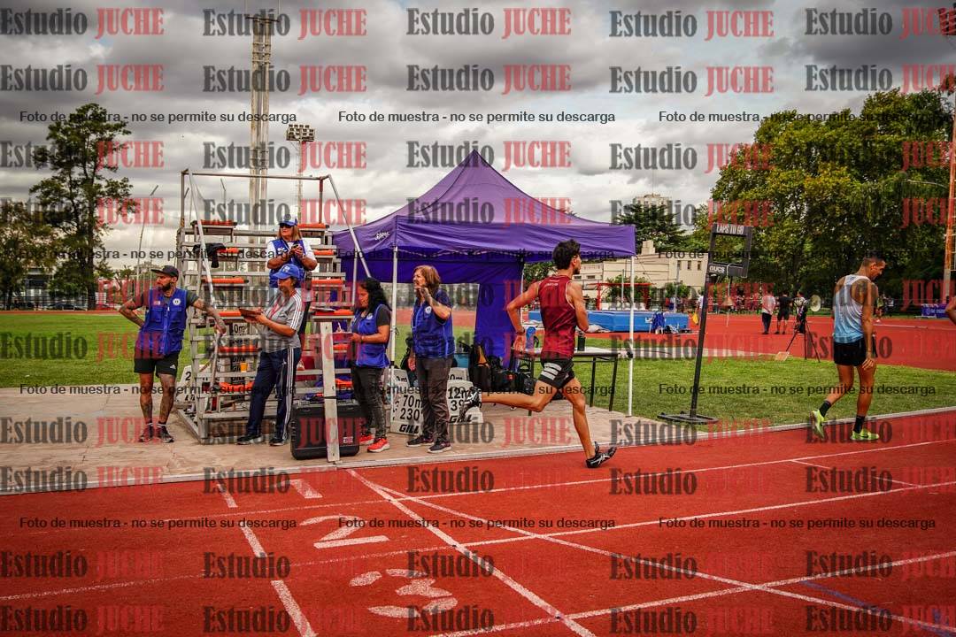 Fotos de los 800 m de varones