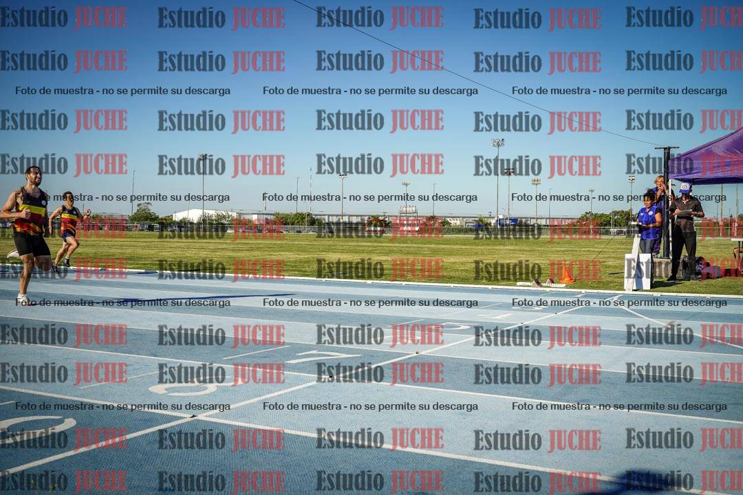 Fotos de los 400 m llanos de varones