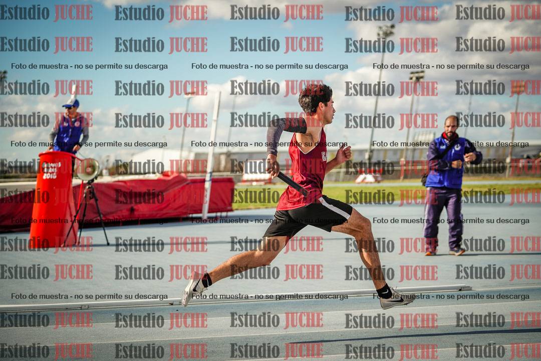 Fotos de las postas 4x400 m llanos de varones