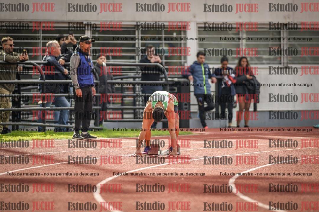 Fotos de los 400 m llanos de varones
