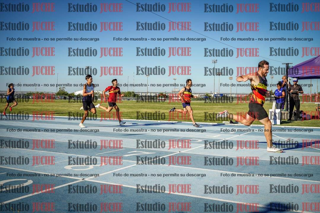 Fotos de los 400 m llanos de varones