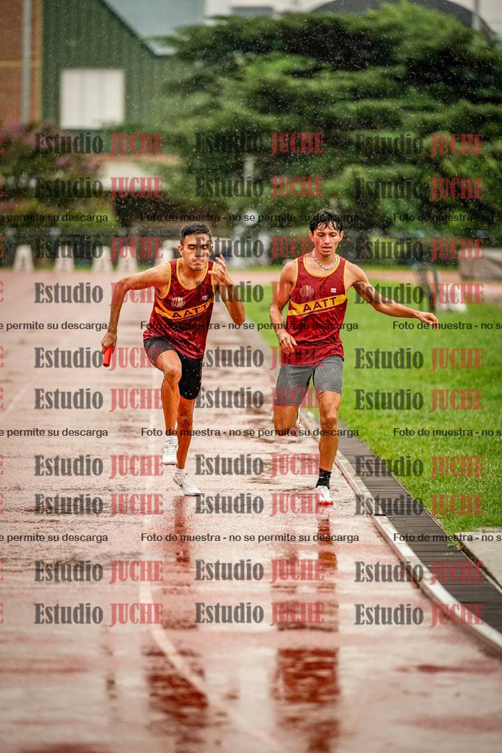 Fotos de las postas 4x400 m de varones