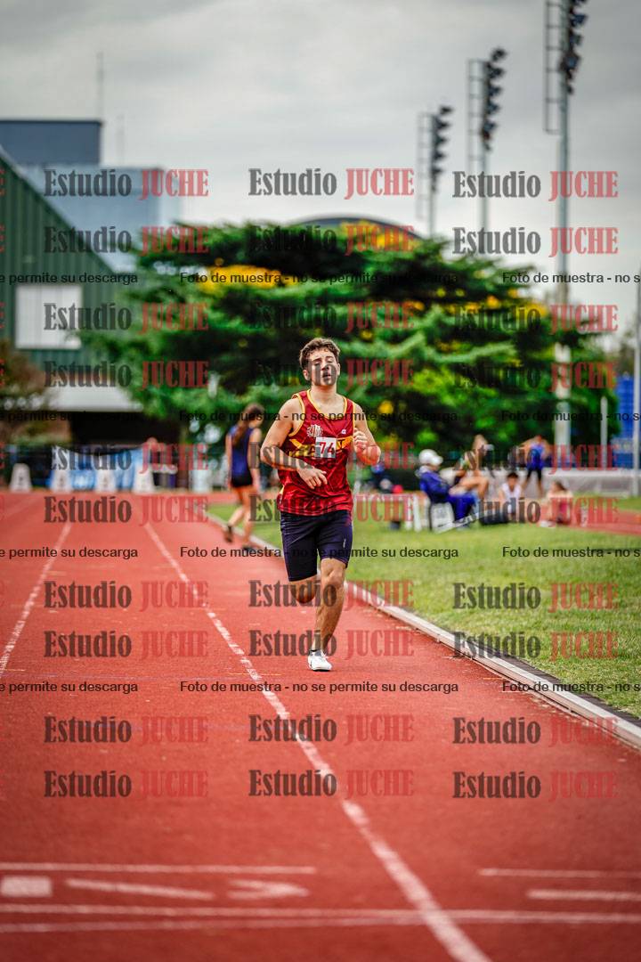 Fotos de los 800 m de varones