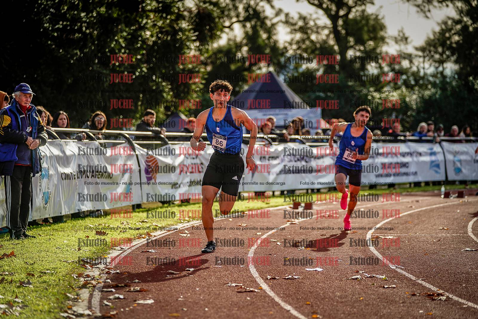 Fotos de los 400 m con vallas de varones