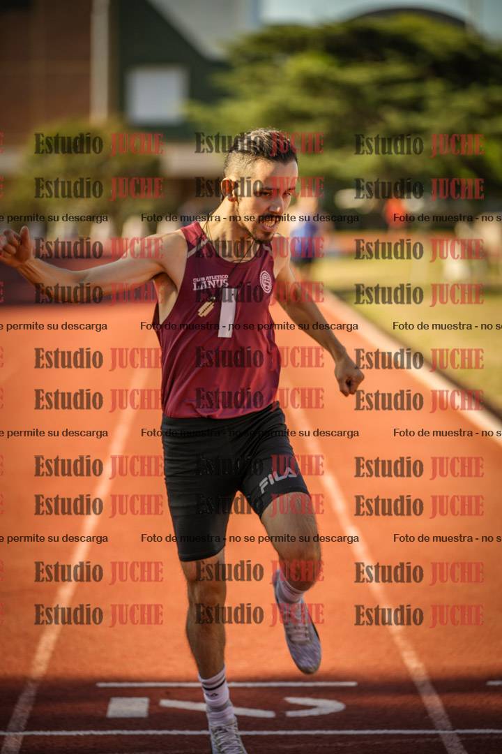 Fotos de los 800 m llanos de varones