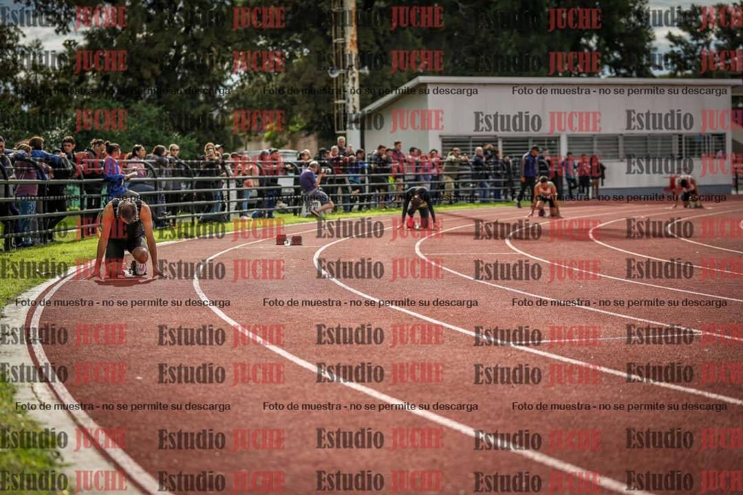 Fotos de los 400 m llanos de varones