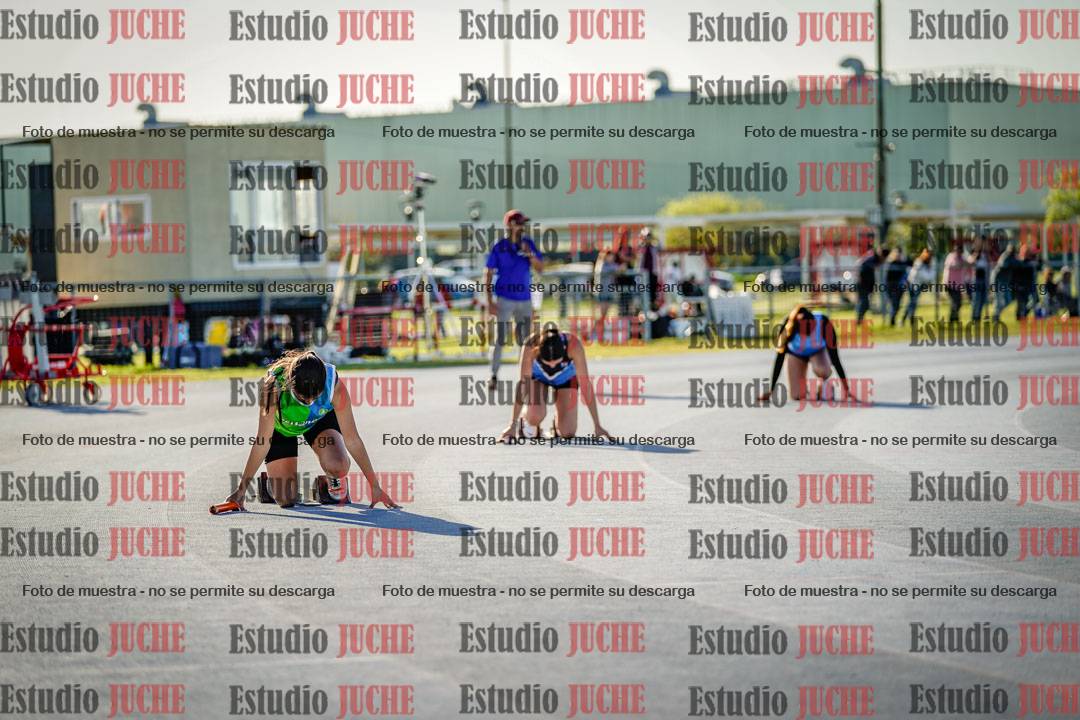 Fotos de las postas 4x100 m llanos de mujeres