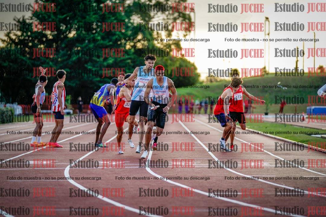 Fotos de los relevos 4x400 m de varones