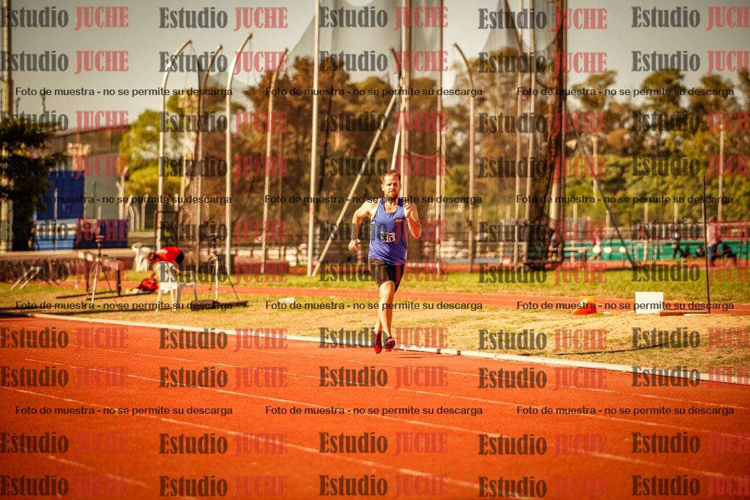 Fotos de los 800 m llanos de varones