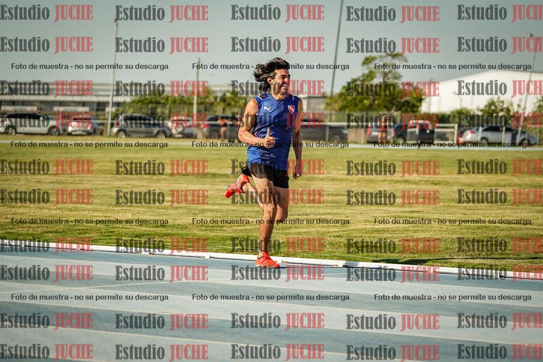 Fotos de los 400 m llanos de varones