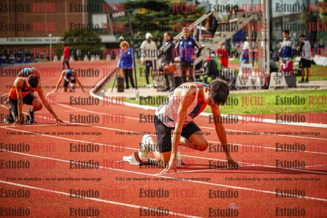 Fotos de los 400 m llanos de varones