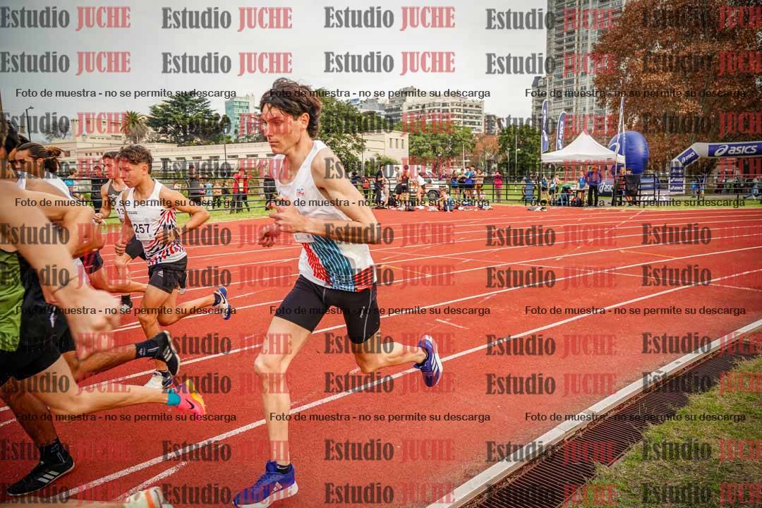 Fotos de los 1500 m llanos de varones