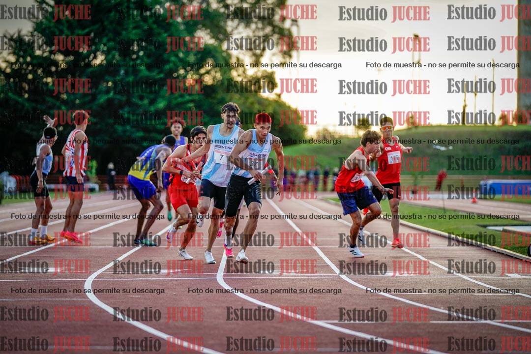 Fotos de los relevos 4x400 m de varones