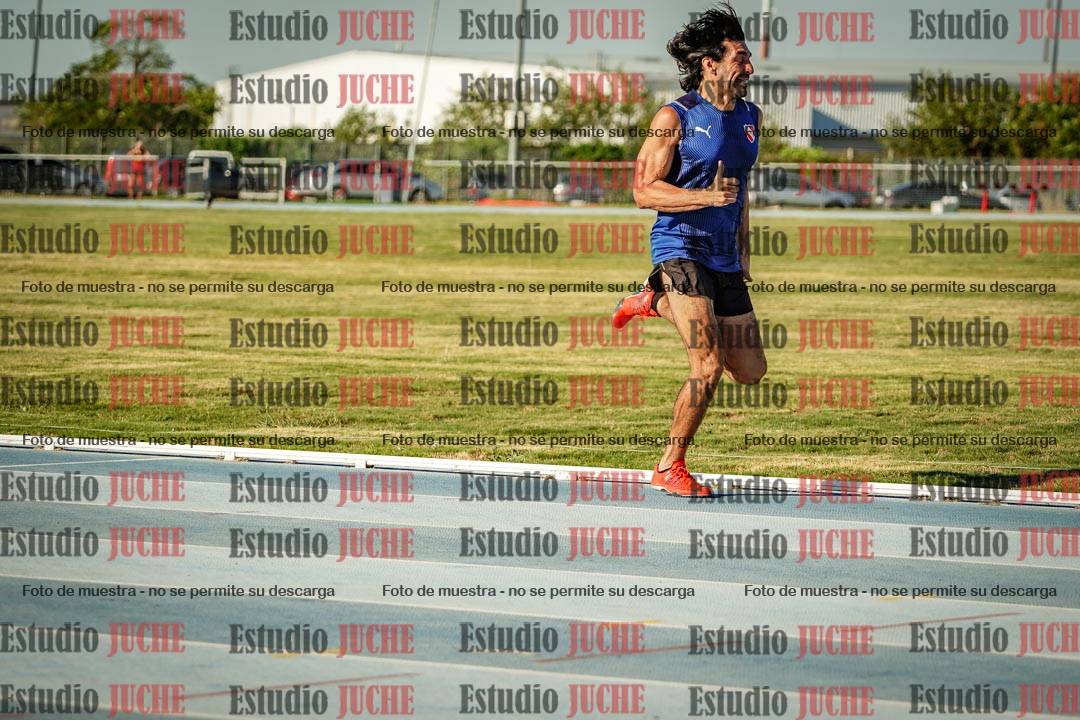 Fotos de los 400 m llanos de varones