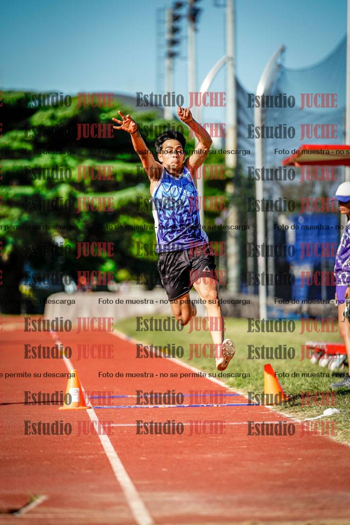 Fotos del salto triple de mujeres y varones - tablas de 8 - 11 - 13