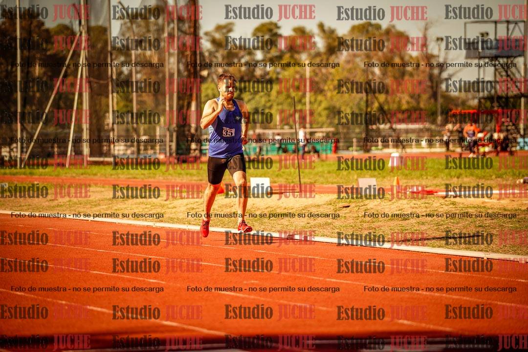 Fotos de los 800 m llanos de varones