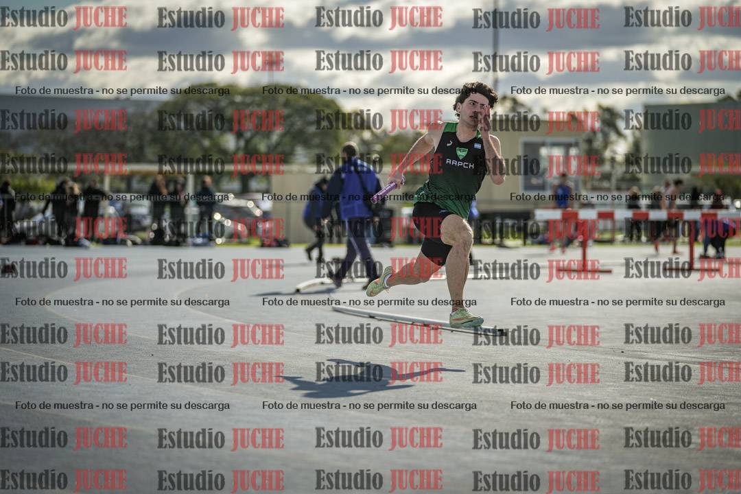 Fotos de las postas 4x400 m llanos de varones