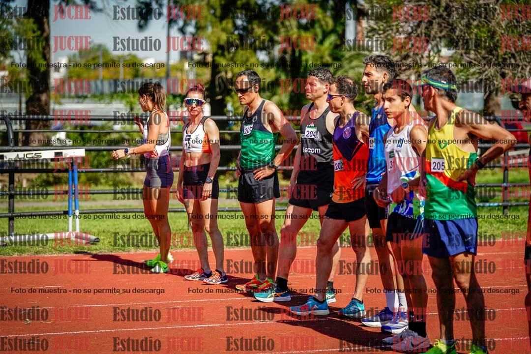 Fotos de los 5000 m llanos de mujeres y varones